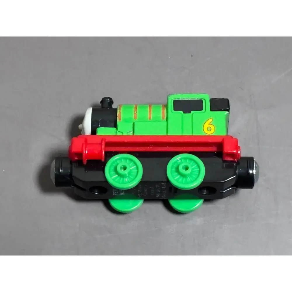Thomas & Friends Take N Play Diecast Percy Engine 2013 Gullane Mattel Train